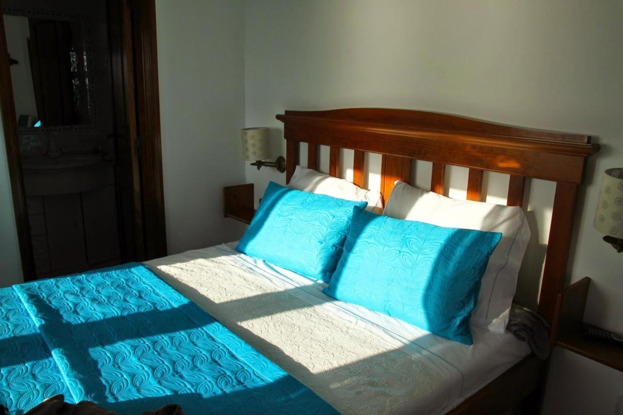 Pequena Baleia Bed and Breakfast Ferrel  Eksteriør billede