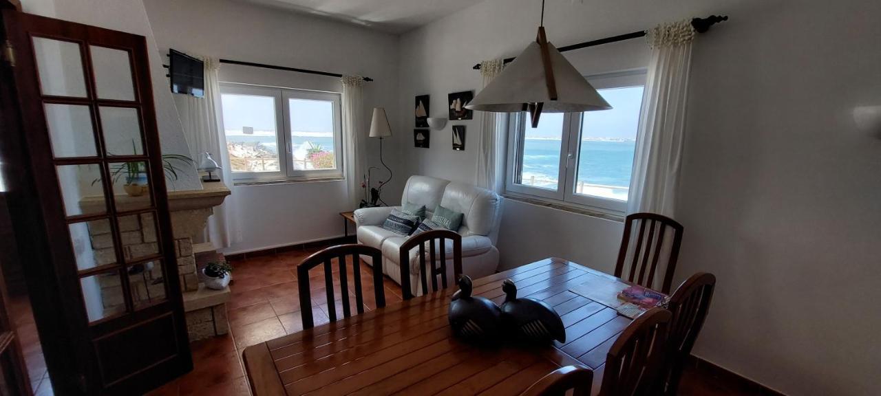 Pequena Baleia Bed and Breakfast Ferrel  Eksteriør billede
